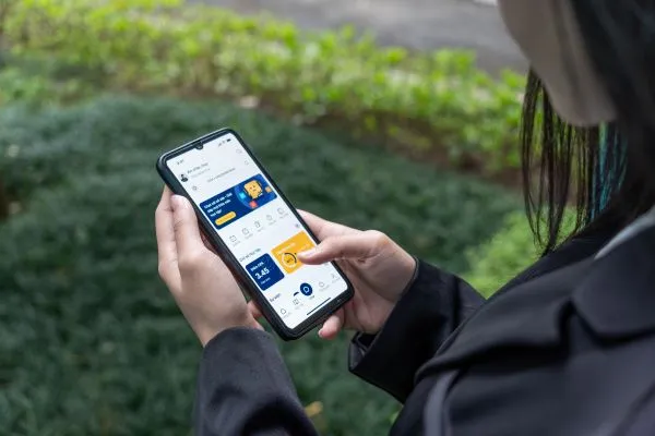 Bên cạnh hệ đào tạo chính quy, Trường Đại học Intracom còn triển khai chương trình Cử nhân từ xa trực tuyến